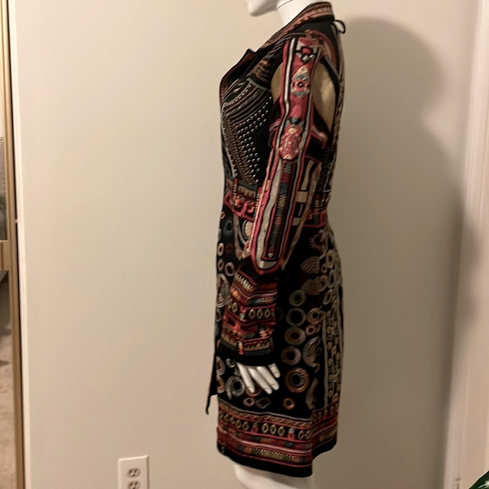 Embroidered Black Patterned Long Trench Coat - Picture 3 of 7